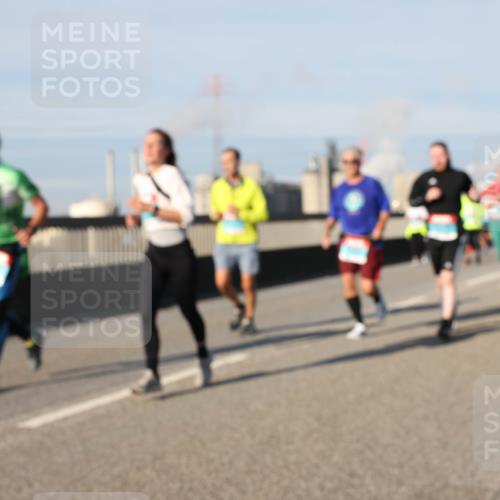 03.10.2025 - Köhlbrandbrückenlauf Lena Gebhardt http://msf.ph/oto/9137369 03.10.2025 09:55:14 Position 2  meine-sportfotos.de