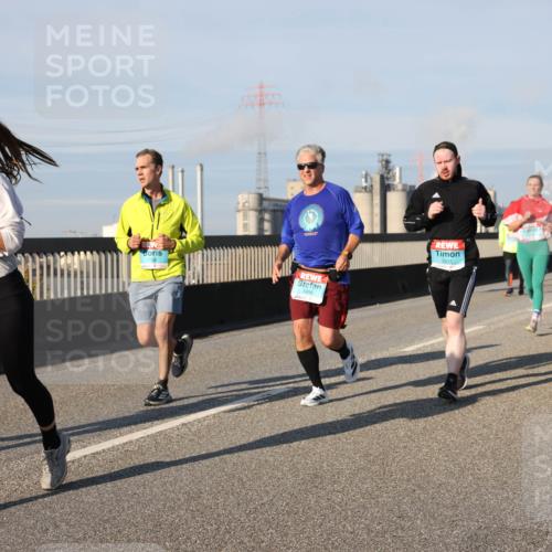 03.10.2025 - Köhlbrandbrückenlauf Lena Gebhardt http://msf.ph/oto/9137376 03.10.2025 09:55:14 Position 2 3406, 3515 meine-sportfotos.de