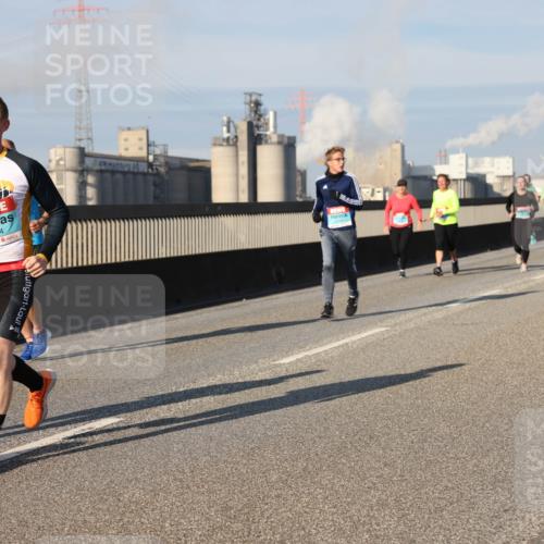 03.10.2025 - Köhlbrandbrückenlauf Lena Gebhardt http://msf.ph/oto/9137497 03.10.2025 09:55:21 Position 2 1314 meine-sportfotos.de
