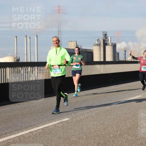 03.10.2025 - Köhlbrandbrückenlauf Lena Gebhardt http://msf.ph/oto/9137644 03.10.2025 09:55:29 Position 2 1843 meine-sportfotos.de