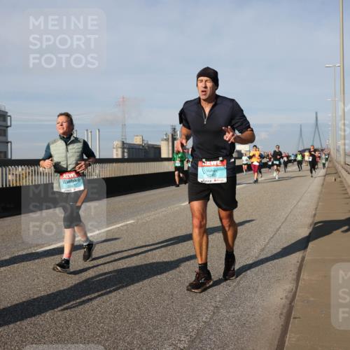 03.10.2025 - Köhlbrandbrückenlauf Lena Gebhardt http://msf.ph/oto/9137708 03.10.2025 09:55:34 Position 2 2687, 3750 meine-sportfotos.de