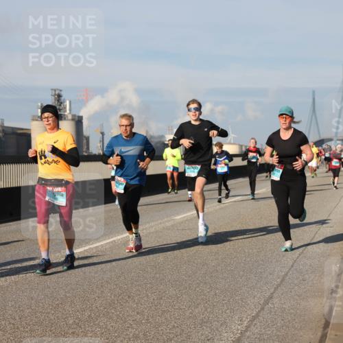 03.10.2025 - Köhlbrandbrückenlauf Lena Gebhardt http://msf.ph/oto/9137762 03.10.2025 09:55:37 Position 2 1933 meine-sportfotos.de