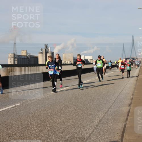 03.10.2025 - Köhlbrandbrückenlauf Lena Gebhardt http://msf.ph/oto/9137812 03.10.2025 09:55:41 Position 2  meine-sportfotos.de