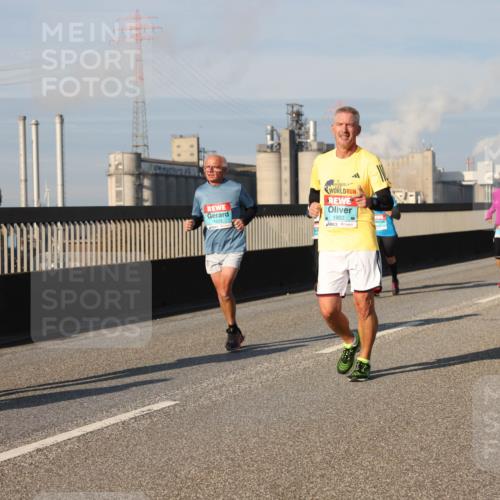 03.10.2025 - Köhlbrandbrückenlauf Lena Gebhardt http://msf.ph/oto/9138029 03.10.2025 09:55:50 Position 2 2122, 4, 1523, 1922 meine-sportfotos.de