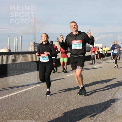 03.10.2025 - Köhlbrandbrückenlauf Lena Gebhardt http://msf.ph/oto/9138231 03.10.2025 09:55:58 Position 2 1204, 3134, 3473 meine-sportfotos.de