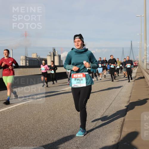 03.10.2025 - Köhlbrandbrückenlauf Lena Gebhardt http://msf.ph/oto/9138285 03.10.2025 09:56:00 Position 2 1111, 2953 meine-sportfotos.de