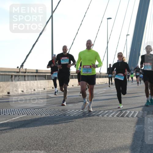 03.10.2025 - Köhlbrandbrückenlauf Yannick Fuchs http://msf.ph/oto/9139494 03.10.2025 08:24:01 Position 2 1168, 3174, 1550 meine-sportfotos.de