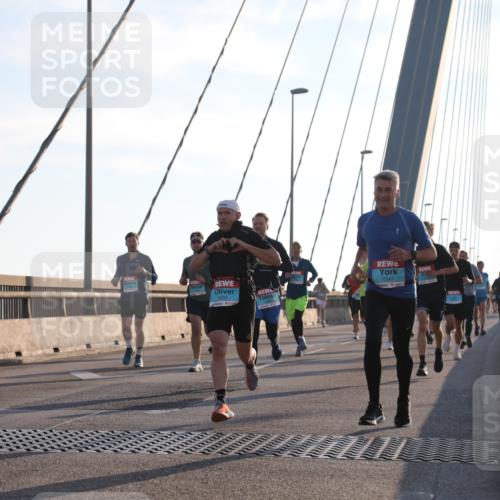 03.10.2025 - Köhlbrandbrückenlauf Yannick Fuchs http://msf.ph/oto/9139584 03.10.2025 08:24:07 Position 2 3091, 1247 meine-sportfotos.de
