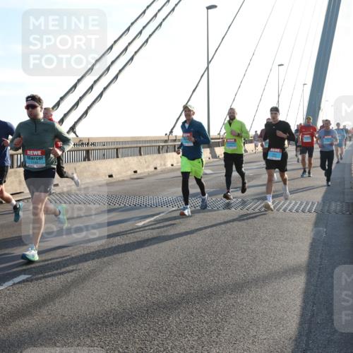 03.10.2025 - Köhlbrandbrückenlauf Yannick Fuchs http://msf.ph/oto/9139647 03.10.2025 08:24:11 Position 2 1143 meine-sportfotos.de