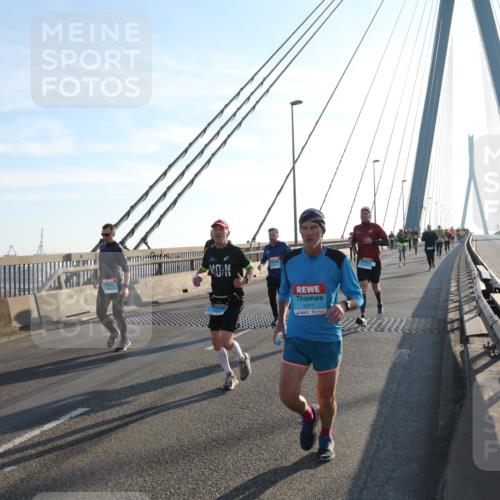 03.10.2025 - Köhlbrandbrückenlauf Yannick Fuchs http://msf.ph/oto/9139718 03.10.2025 08:24:17 Position 2 3317 meine-sportfotos.de