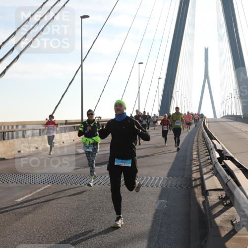 03.10.2025 - Köhlbrandbrückenlauf Yannick Fuchs http://msf.ph/oto/9139759 03.10.2025 08:24:21 Position 2 2940 meine-sportfotos.de