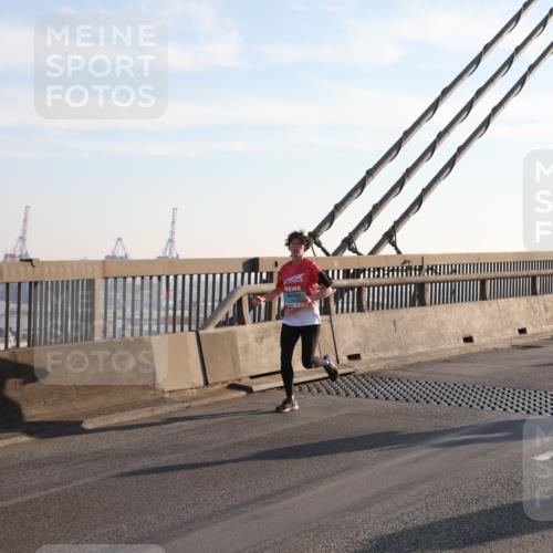 03.10.2025 - Köhlbrandbrückenlauf Yannick Fuchs http://msf.ph/oto/9139789 03.10.2025 08:24:23 Position 2  meine-sportfotos.de