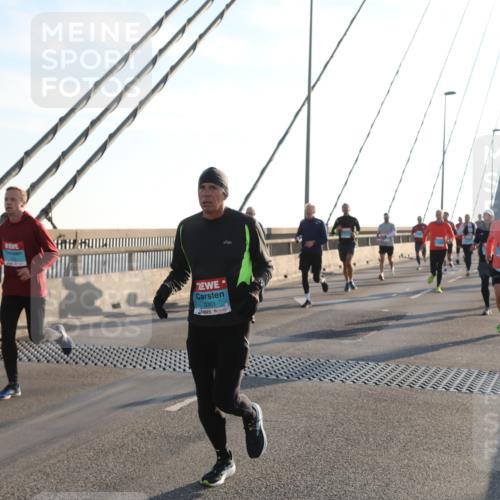 03.10.2025 - Köhlbrandbrückenlauf Yannick Fuchs http://msf.ph/oto/9139830 03.10.2025 08:24:27 Position 2 3301 meine-sportfotos.de