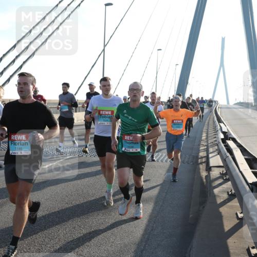 03.10.2025 - Köhlbrandbrückenlauf Yannick Fuchs http://msf.ph/oto/9139886 03.10.2025 08:24:34 Position 2 1553, 1146, 1226, 3658 meine-sportfotos.de