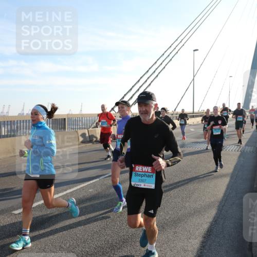 03.10.2025 - Köhlbrandbrückenlauf Yannick Fuchs http://msf.ph/oto/9139947 03.10.2025 08:24:37 Position 2 3307 meine-sportfotos.de