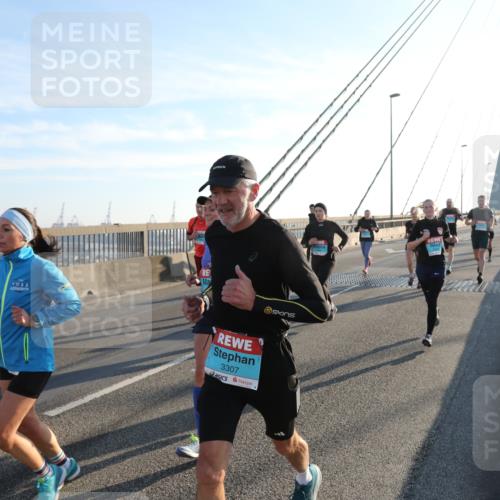 03.10.2025 - Köhlbrandbrückenlauf Yannick Fuchs http://msf.ph/oto/9139951 03.10.2025 08:24:37 Position 2 3307 meine-sportfotos.de