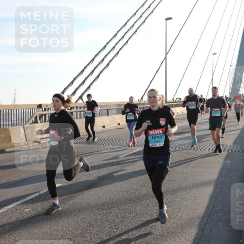 03.10.2025 - Köhlbrandbrückenlauf Yannick Fuchs http://msf.ph/oto/9139957 03.10.2025 08:24:38 Position 2 3568 meine-sportfotos.de