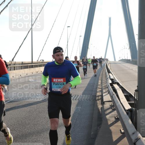 03.10.2025 - Köhlbrandbrückenlauf Yannick Fuchs http://msf.ph/oto/9140047 03.10.2025 08:24:42 Position 2 3518, 1132 meine-sportfotos.de
