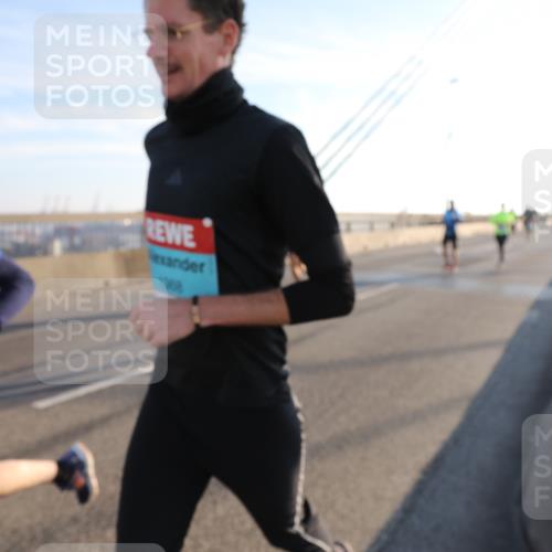 03.10.2025 - Köhlbrandbrückenlauf Yannick Fuchs http://msf.ph/oto/9140255 03.10.2025 08:24:55 Position 2 1368 meine-sportfotos.de