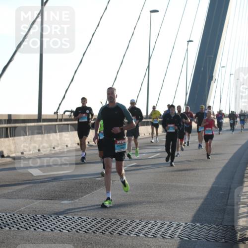 03.10.2025 - Köhlbrandbrückenlauf Yannick Fuchs http://msf.ph/oto/9140289 03.10.2025 08:24:58 Position 2 1 meine-sportfotos.de