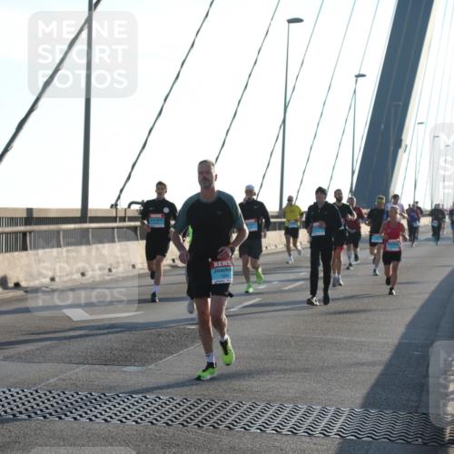 03.10.2025 - Köhlbrandbrückenlauf Yannick Fuchs http://msf.ph/oto/9140292 03.10.2025 08:24:58 Position 2 1056 meine-sportfotos.de