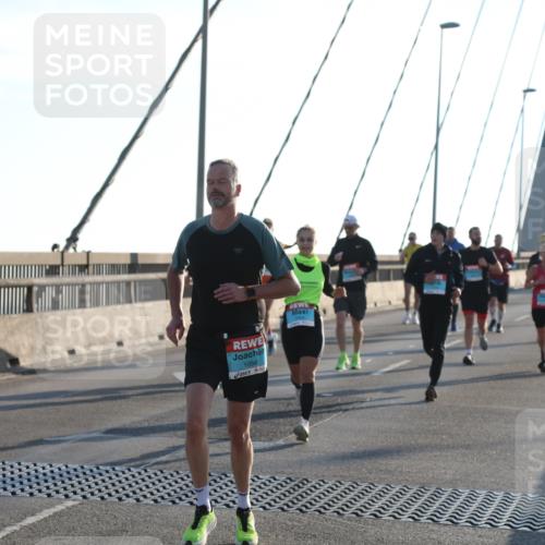 03.10.2025 - Köhlbrandbrückenlauf Yannick Fuchs http://msf.ph/oto/9140300 03.10.2025 08:24:59 Position 2 1056 meine-sportfotos.de