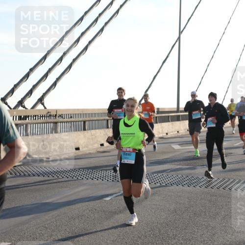 03.10.2025 - Köhlbrandbrückenlauf Yannick Fuchs http://msf.ph/oto/9140312 03.10.2025 08:25:01 Position 2 1056, 3454 meine-sportfotos.de