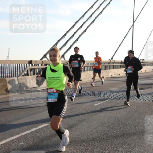 03.10.2025 - Köhlbrandbrückenlauf Yannick Fuchs http://msf.ph/oto/9140321 03.10.2025 08:25:02 Position 2 2024, 3454 meine-sportfotos.de
