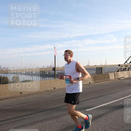 03.10.2025 - Köhlbrandbrückenlauf Yannick Fuchs http://msf.ph/oto/9140384 03.10.2025 08:25:10 Position 2 176 meine-sportfotos.de