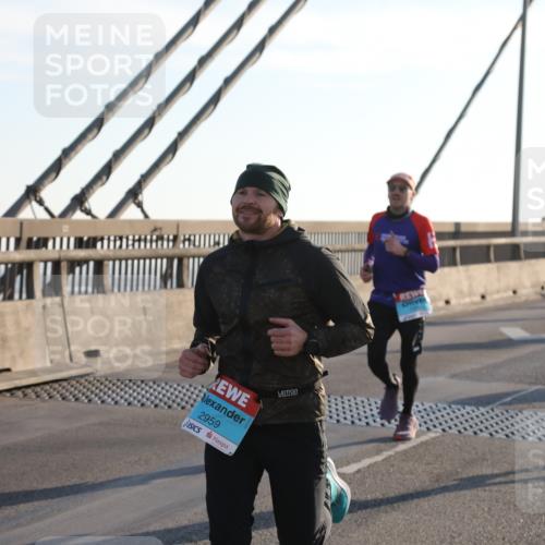 03.10.2025 - Köhlbrandbrückenlauf Yannick Fuchs http://msf.ph/oto/9140398 03.10.2025 08:25:12 Position 2 2959 meine-sportfotos.de