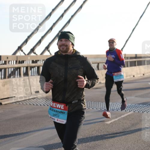 03.10.2025 - Köhlbrandbrückenlauf Yannick Fuchs http://msf.ph/oto/9140402 03.10.2025 08:25:12 Position 2 2959 meine-sportfotos.de