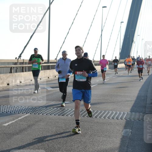 03.10.2025 - Köhlbrandbrückenlauf Yannick Fuchs http://msf.ph/oto/9140435 03.10.2025 08:25:15 Position 2 30, 1, 1316 meine-sportfotos.de