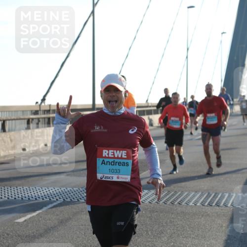 03.10.2025 - Köhlbrandbrückenlauf Yannick Fuchs http://msf.ph/oto/9140531 03.10.2025 08:25:22 Position 2 11, 1033 meine-sportfotos.de