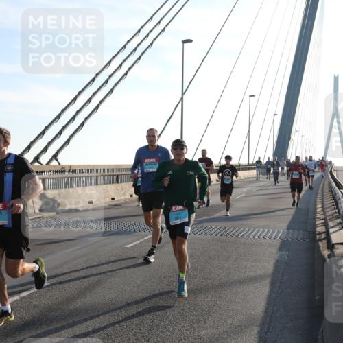 03.10.2025 - Köhlbrandbrückenlauf Yannick Fuchs http://msf.ph/oto/9140653 03.10.2025 08:25:30 Position 2 3465, 3462, 3812 meine-sportfotos.de