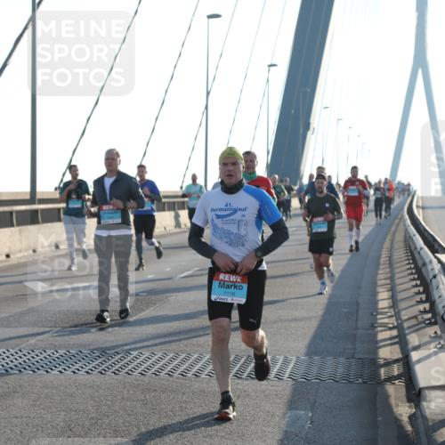 03.10.2025 - Köhlbrandbrückenlauf Yannick Fuchs http://msf.ph/oto/9140717 03.10.2025 08:25:36 Position 2 41, 1116 meine-sportfotos.de