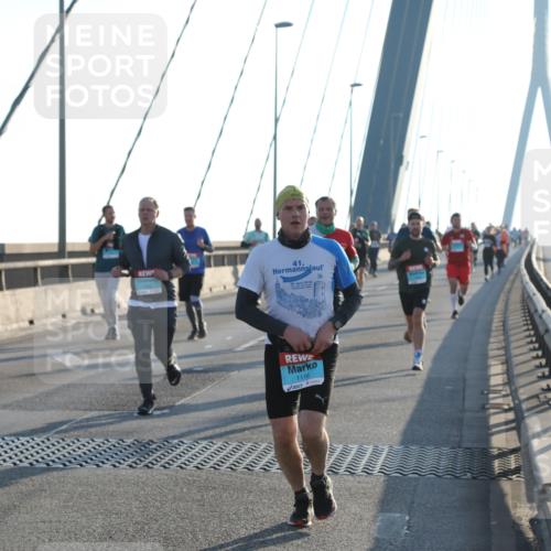 03.10.2025 - Köhlbrandbrückenlauf Yannick Fuchs http://msf.ph/oto/9140720 03.10.2025 08:25:36 Position 2 41, 1116 meine-sportfotos.de