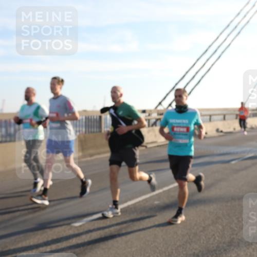 03.10.2025 - Köhlbrandbrückenlauf Yannick Fuchs http://msf.ph/oto/9140871 03.10.2025 08:25:45 Position 2  meine-sportfotos.de