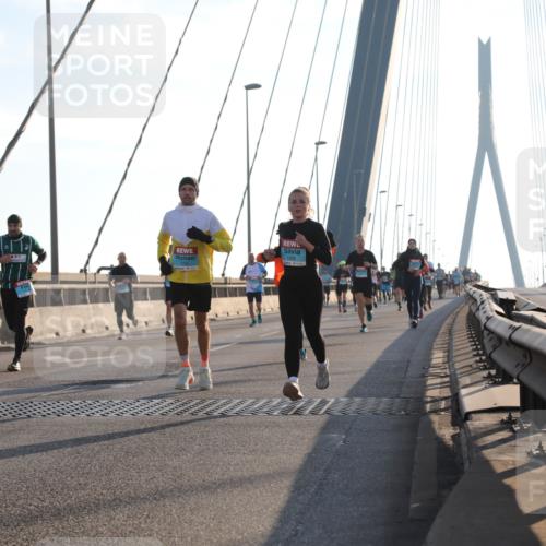 03.10.2025 - Köhlbrandbrückenlauf Yannick Fuchs http://msf.ph/oto/9140905 03.10.2025 08:25:49 Position 2 1 meine-sportfotos.de