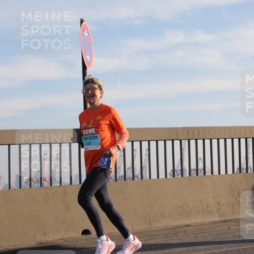 03.10.2025 - Köhlbrandbrückenlauf Yannick Fuchs http://msf.ph/oto/9140922 03.10.2025 08:25:50 Position 2 1211 meine-sportfotos.de