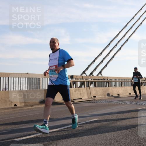 03.10.2025 - Köhlbrandbrückenlauf Yannick Fuchs http://msf.ph/oto/9141039 03.10.2025 08:25:57 Position 2 1351, 1045 meine-sportfotos.de