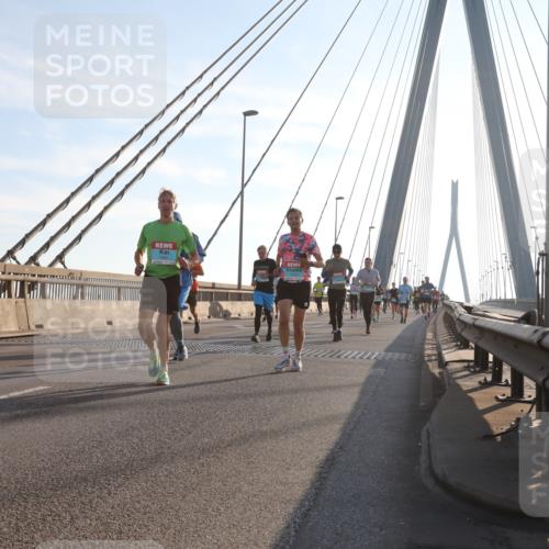 03.10.2025 - Köhlbrandbrückenlauf Yannick Fuchs http://msf.ph/oto/9141203 03.10.2025 08:26:06 Position 2  meine-sportfotos.de