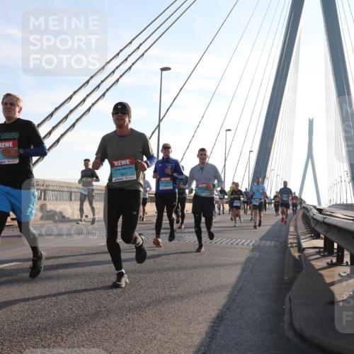 03.10.2025 - Köhlbrandbrückenlauf Yannick Fuchs http://msf.ph/oto/9141255 03.10.2025 08:26:09 Position 2 1245 meine-sportfotos.de