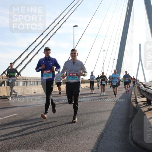03.10.2025 - Köhlbrandbrückenlauf Yannick Fuchs http://msf.ph/oto/9141271 03.10.2025 08:26:10 Position 2 3067 meine-sportfotos.de