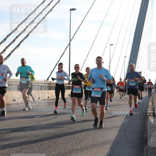 03.10.2025 - Köhlbrandbrückenlauf Yannick Fuchs http://msf.ph/oto/9141305 03.10.2025 08:26:12 Position 2 1092, 2732 meine-sportfotos.de