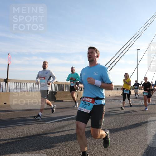 03.10.2025 - Köhlbrandbrückenlauf Yannick Fuchs http://msf.ph/oto/9141333 03.10.2025 08:26:14 Position 2 2732 meine-sportfotos.de