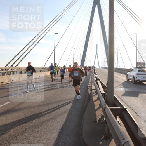 03.10.2025 - Köhlbrandbrückenlauf Yannick Fuchs http://msf.ph/oto/9141391 03.10.2025 08:26:16 Position 2 0, 26, 15 meine-sportfotos.de