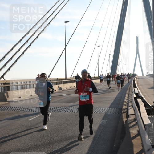 03.10.2025 - Köhlbrandbrückenlauf Yannick Fuchs http://msf.ph/oto/9141493 03.10.2025 08:26:20 Position 2 1134, 0, 26, 19 meine-sportfotos.de