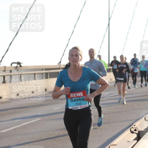 03.10.2025 - Köhlbrandbrückenlauf Yannick Fuchs http://msf.ph/oto/9141641 03.10.2025 08:26:39 Position 2 1626 meine-sportfotos.de