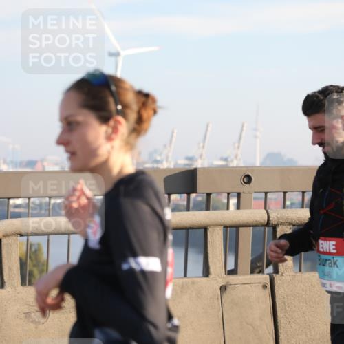 03.10.2025 - Köhlbrandbrückenlauf Yannick Fuchs http://msf.ph/oto/9141665 03.10.2025 08:26:44 Position 2 1445, 27 meine-sportfotos.de