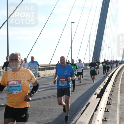 03.10.2025 - Köhlbrandbrückenlauf Yannick Fuchs http://msf.ph/oto/9141837 03.10.2025 08:27:02 Position 2 1428, 3250 meine-sportfotos.de